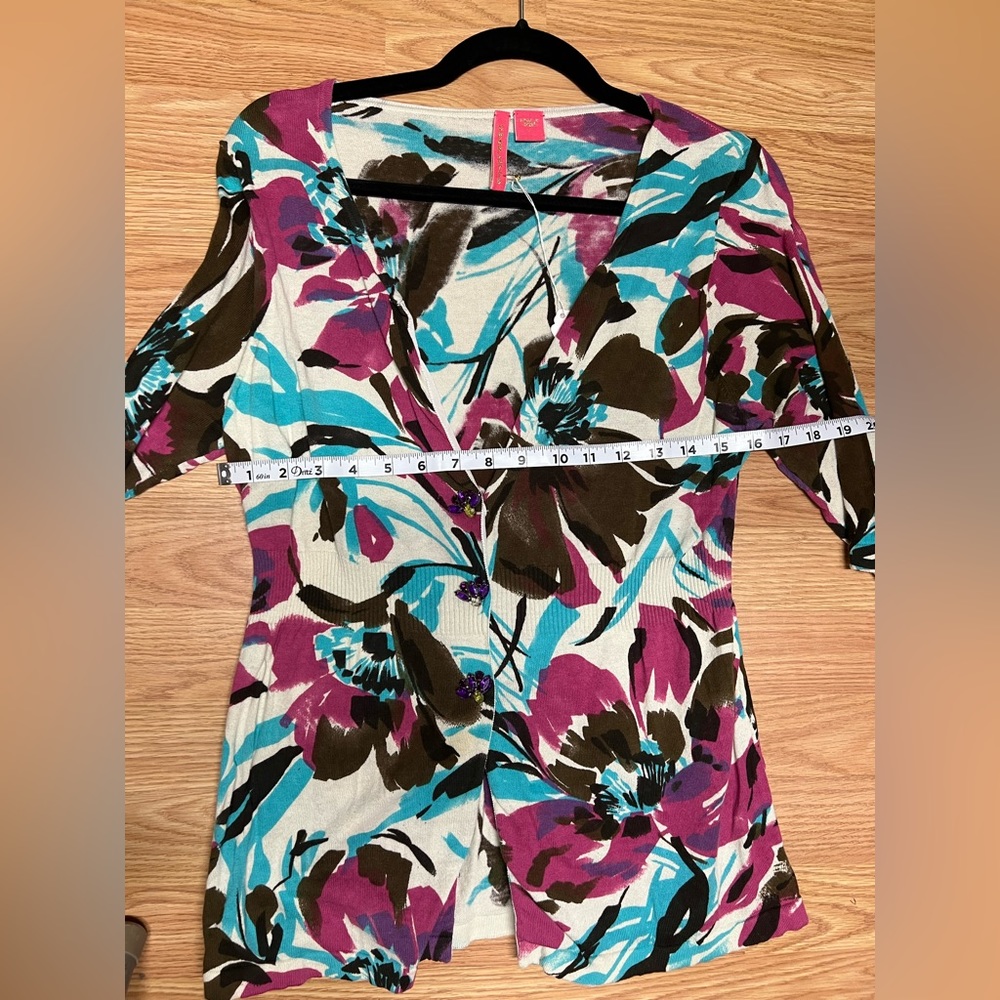 Charlotte V Cut Patterned Blouse - image 4